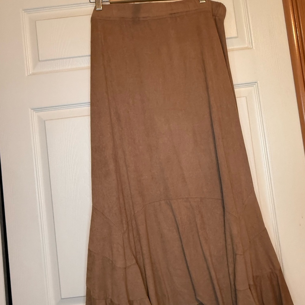 Beautiful Suede-Feel Maxi Skirt - XXL